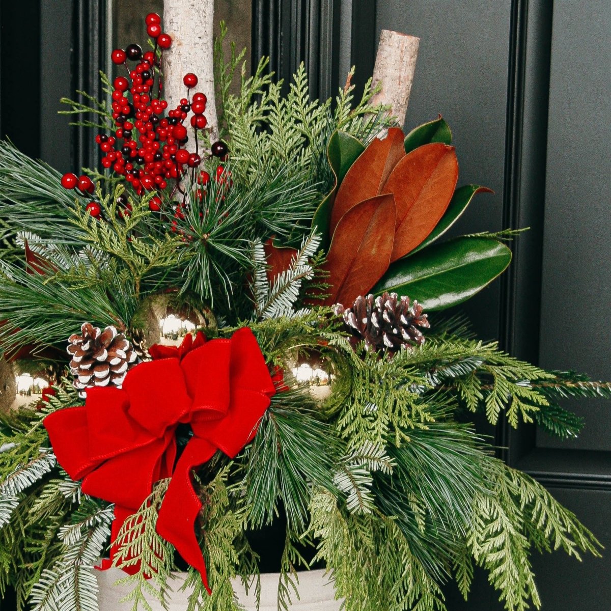 Deluxe Winter Porch Pot - LandscapeDirect